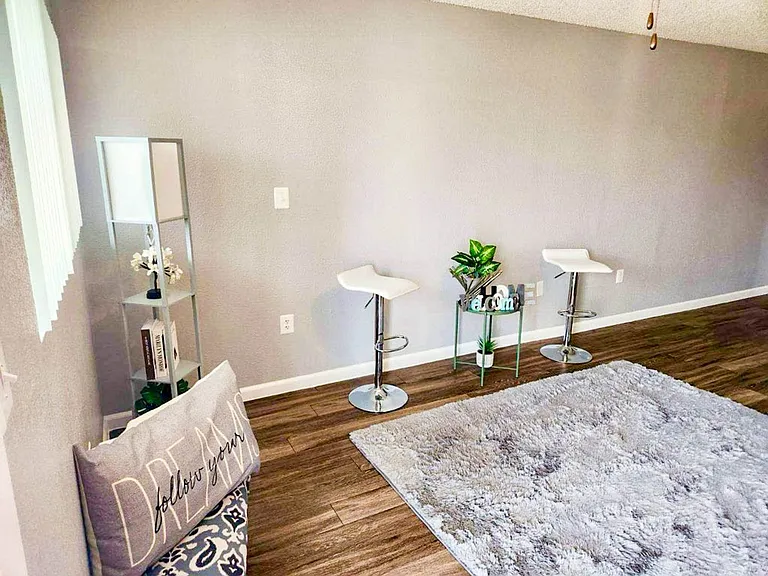 Ogden Villas — Photo 22
