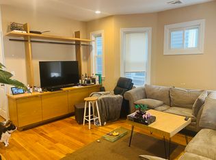 39 Calumet St APT 1, Roxbury Crossing, MA 02120