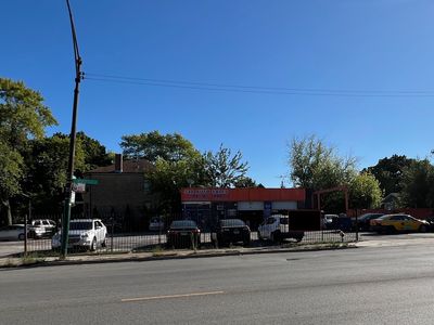 4301 W Montrose Ave, Chicago, IL, 60641