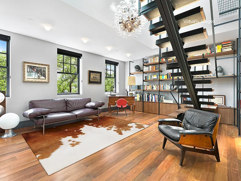 327 W 22nd St #8 — Photo 5