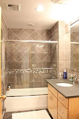 Rented by Level Group | media 7