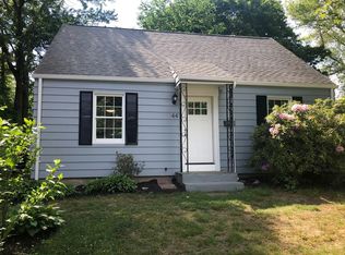 44 Arden St, Springfield, MA 01118