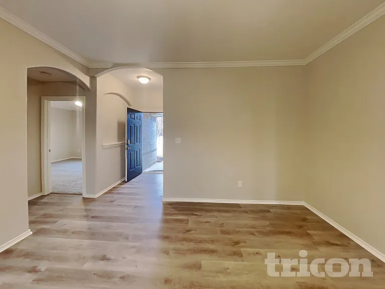 117 Magnolia St — Photo 2