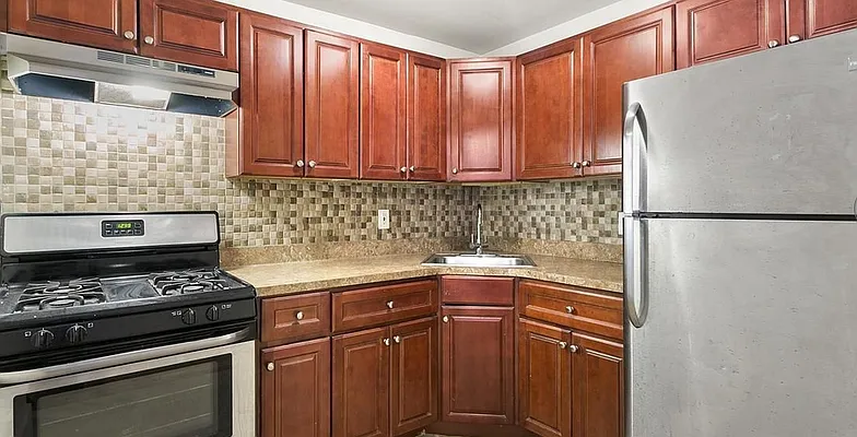 Rented by Evergreen Realty & Investments | media 11
