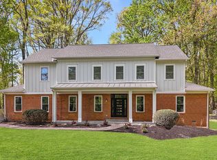 11336 Vale Rd, Oakton, VA 22124
