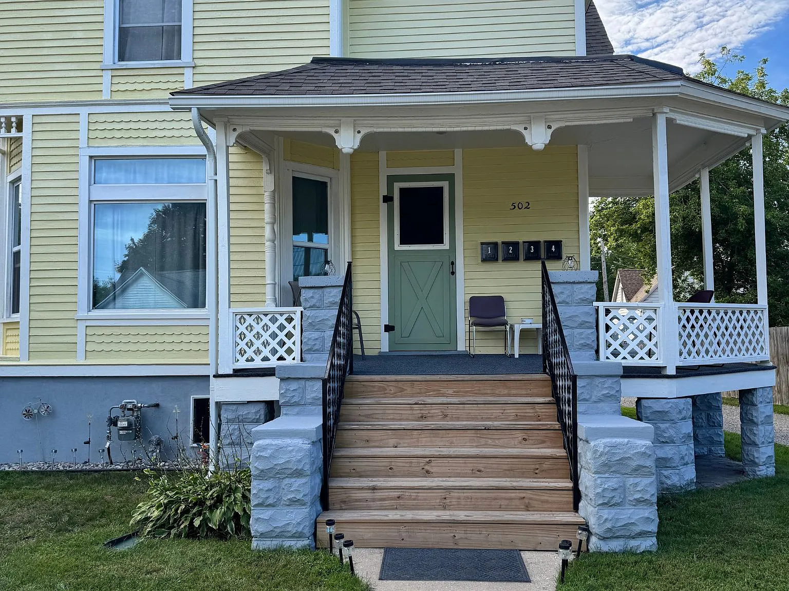 Studio, 425 sqft, $795 — Photo 1