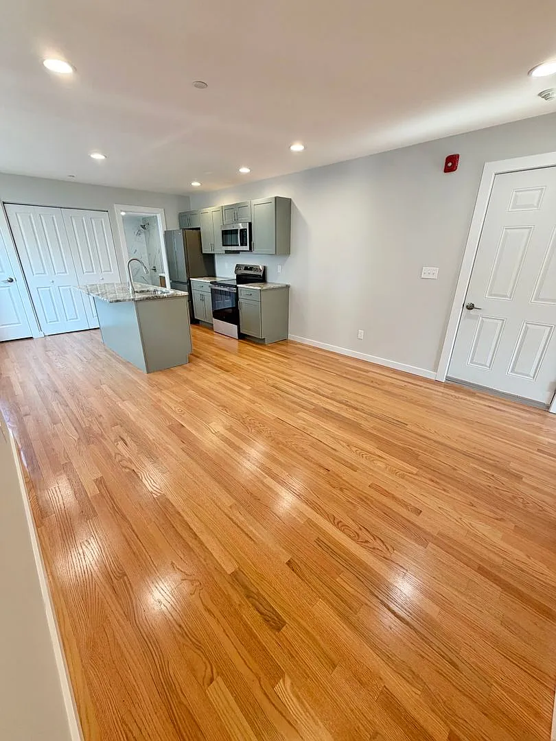 18 Cedar St. — Photo 3