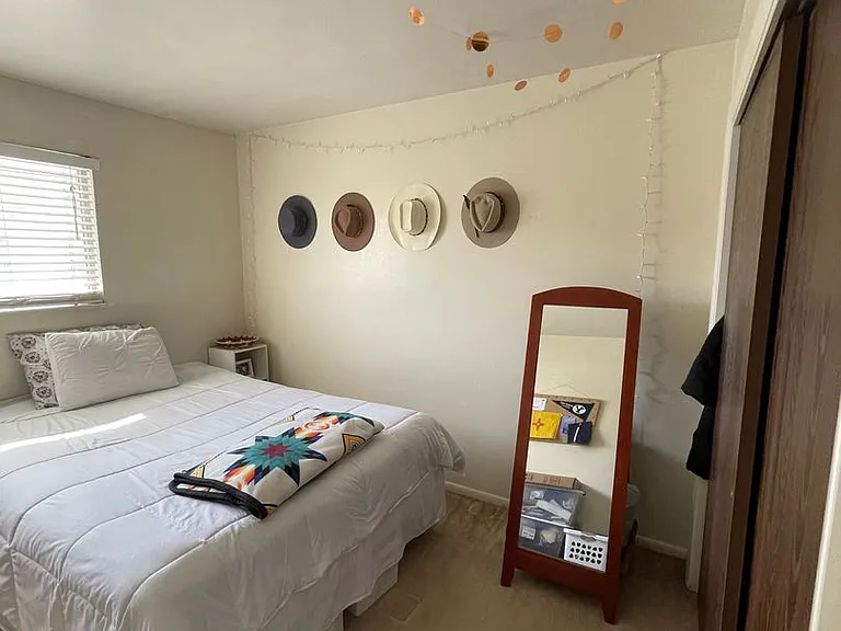 627 N 600 W #11 — Photo 9