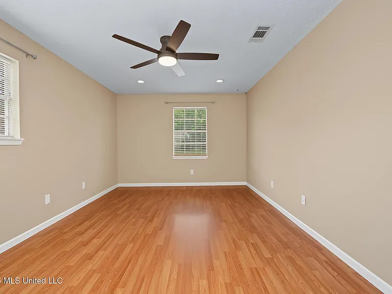 12916 Rosemont St — Photo 17