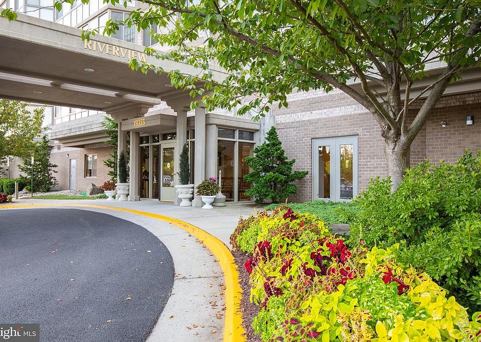 Welcome to 19355 Cypress Ridge Unit 317