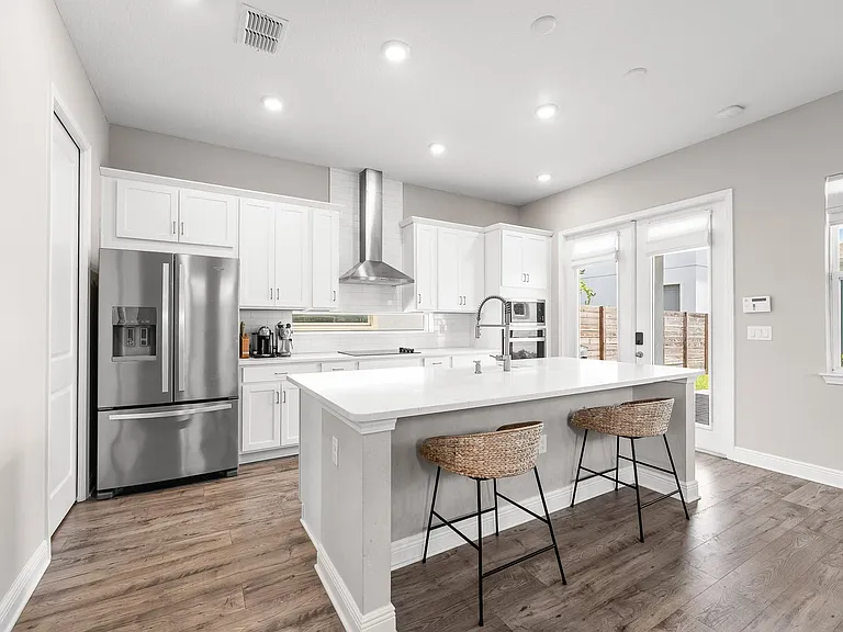 10129 Pearson Ave — Photo 4