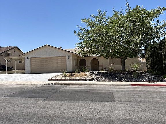 2nd image of 621 Mosswood Dr