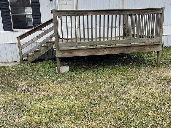 5th image of 104 Scott Rd