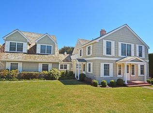 26 Ocean View Ave, Southampton, NY 11968