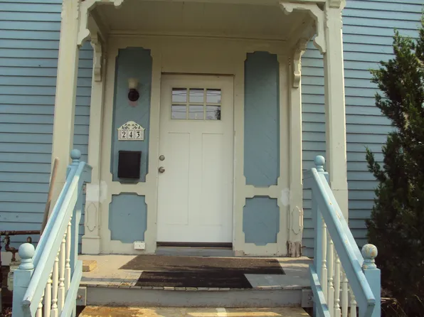 243 W Main St, Madison, OH 44057