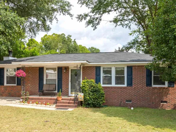 2207 Cypress St, Cayce, SC 29033
