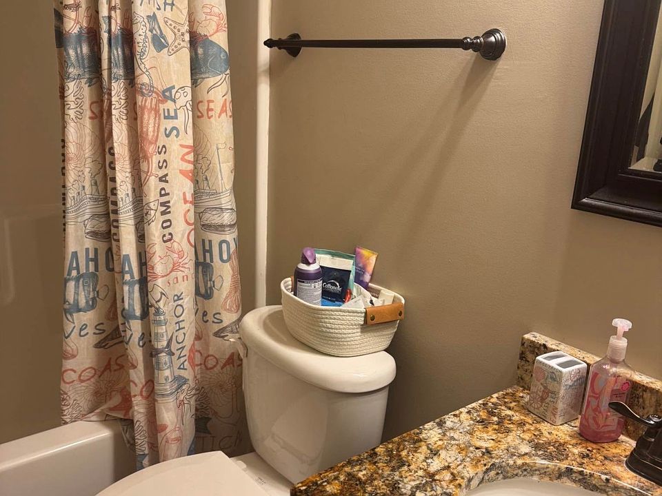 2nd image of 3701 W Palmetto St
