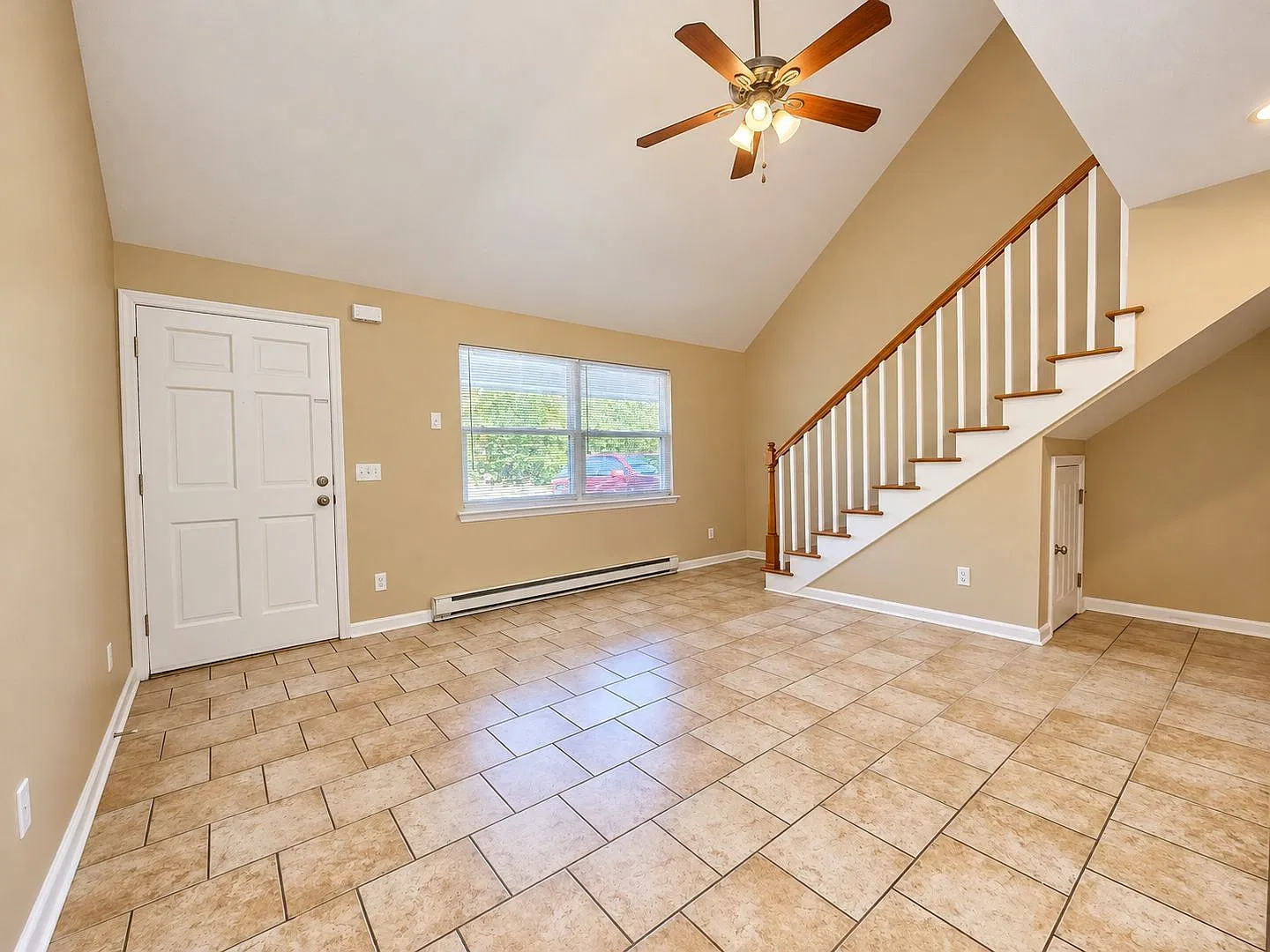 1 bed, 1.5 bath, $1,025 — Photo 3