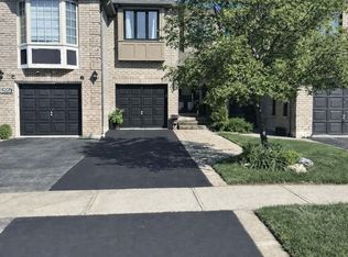 2081 Golden Orchard Trl, Oakville, ON L6M3W8