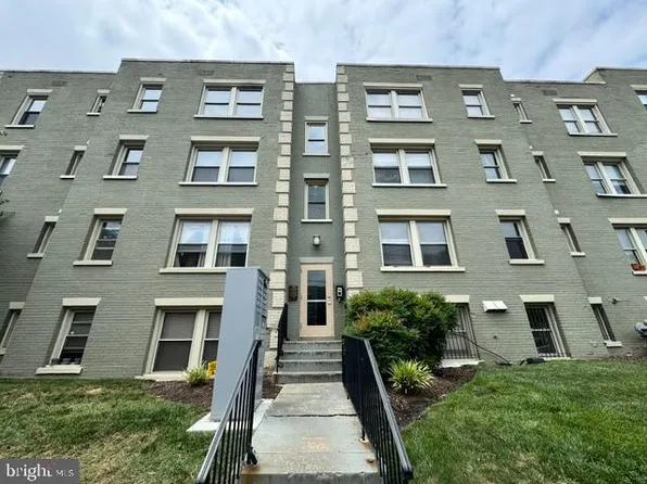 4402 1st Pl NE APT 32, Washington, DC 20011