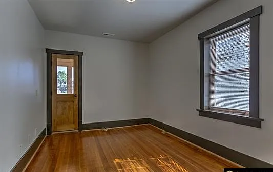 658 S 26th Ave — Photo 21
