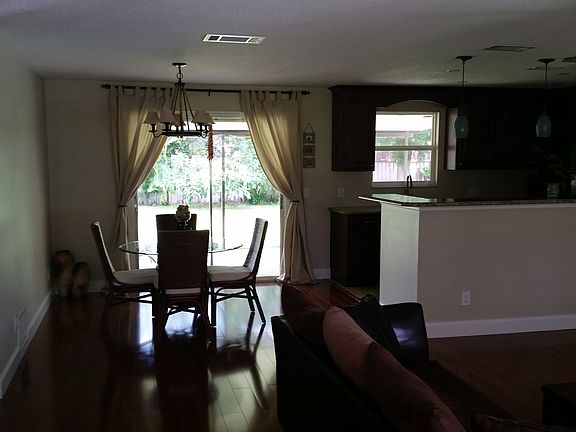 5th image of 1597 Carmen Ave