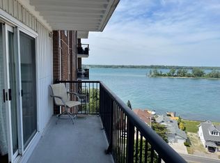 8591 Riverside Dr E #1204, Windsor, ON N8S1G3