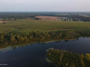 2282 W Fleck Rd, Six lakes, MI 48886