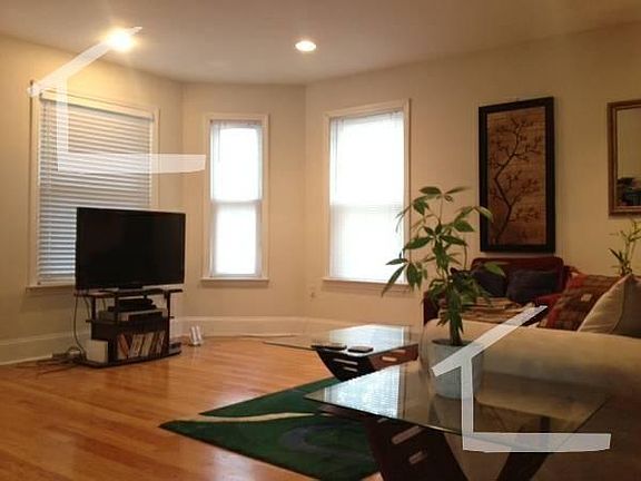 4th image of 25 Aspinwall Ave #1MA