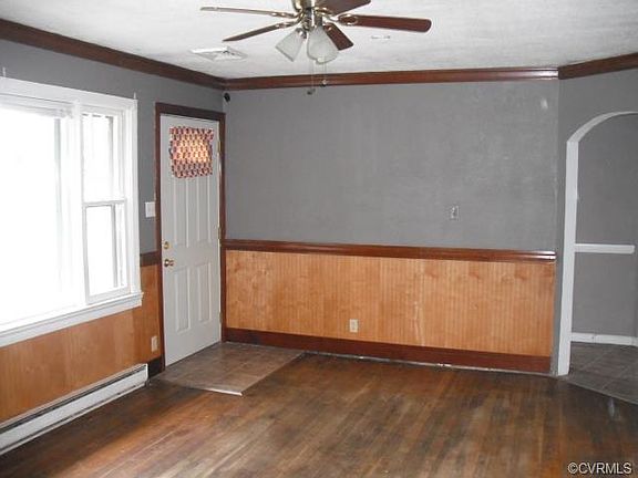 3rd image of 104 W Cedar Ave