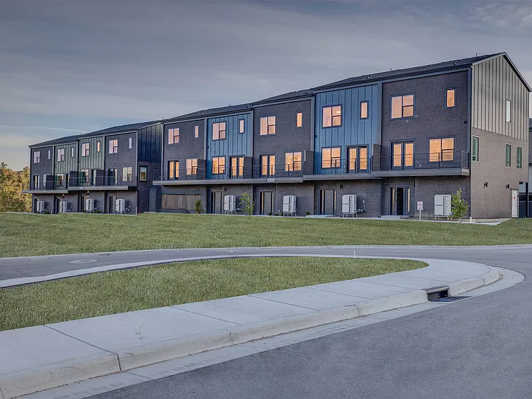 Trailside Townhomes — Photo 27