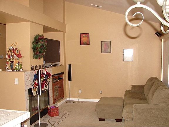 4th image of 16383 Ancladero Ct