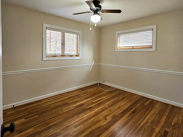 7429 Carol Ln — Photo 18
