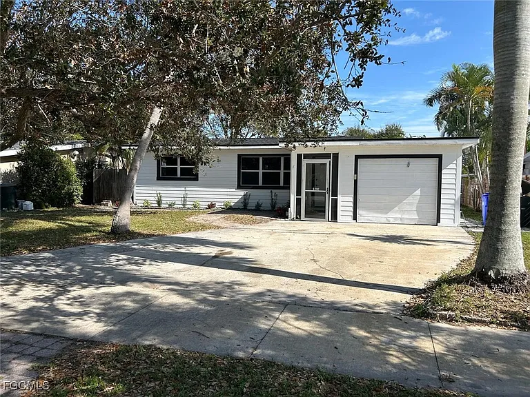 3835 Arlington St — Photo 31