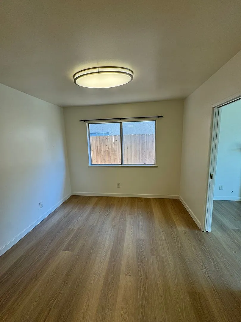 Fully Renovated Home in Lompoc — Photo 4