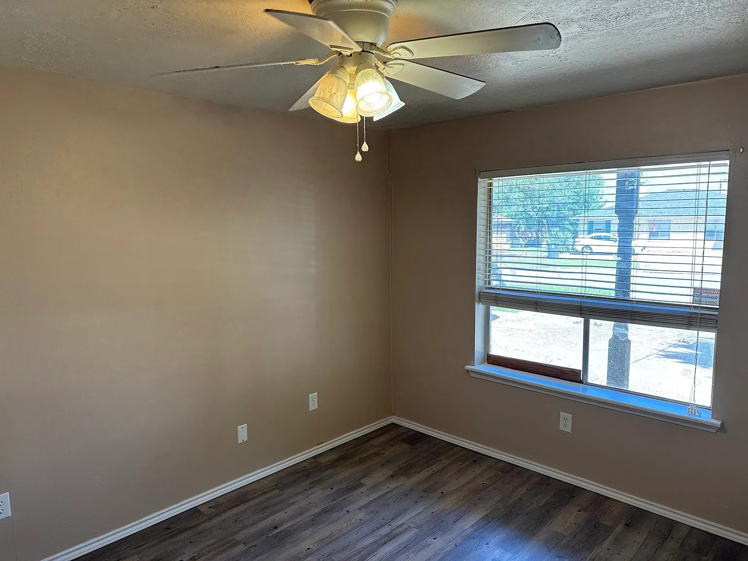 2 bed, 850 sqft, $1,100 — Photo 3