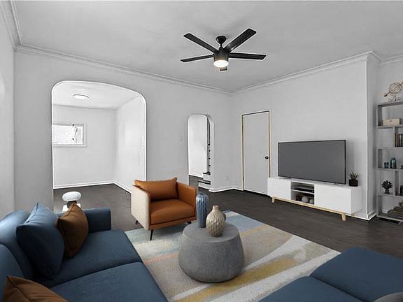 Additional Living Room