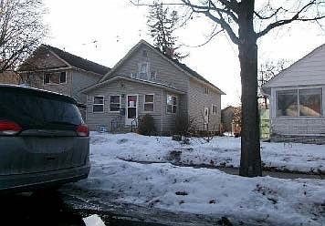 2nd image of 2820 38th Ave S