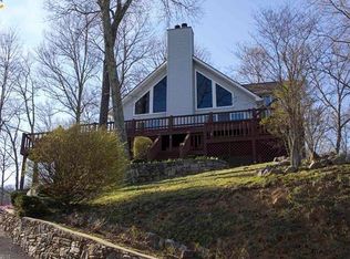 1 Club Crest Dr, Maggie Valley, NC 28751