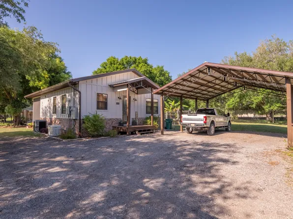 4600 Dixie Way, Mims, FL 32754