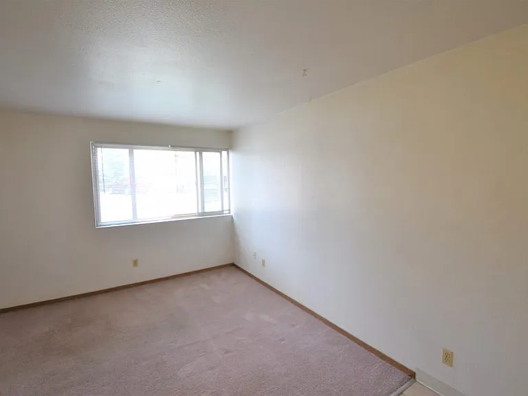 2985 E College Ave #5 — Photo 4