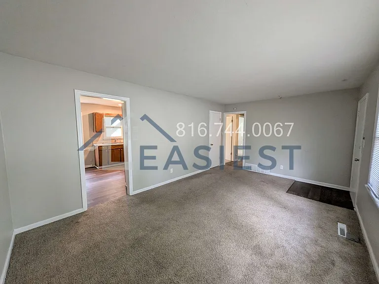 8901 E Gregory Blvd — Photo 2