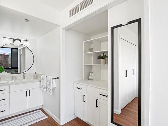 2nd image of 990 Ala Nanala St APT 20A