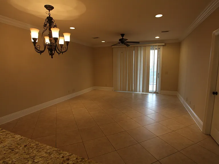 234 W Magnolia Ave #311 — Photo 27