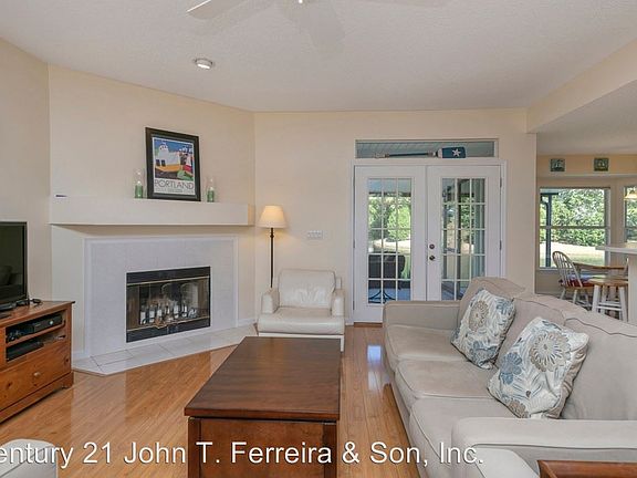 3rd image of 2880 Tidewater St