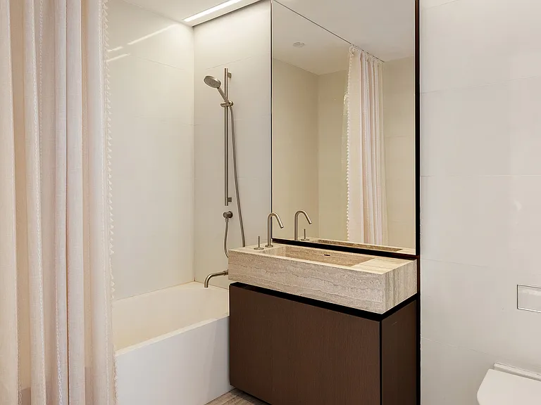 100 E 53rd St #39B — Photo 11