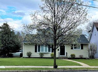 409 Orange Rd, Montclair, NJ 07042