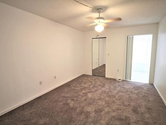 5th image of 3018 59th St S APT 206