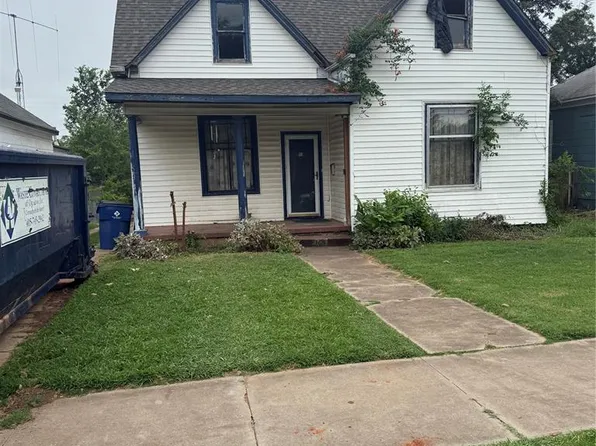 709 E Cleveland Ave, Guthrie, OK 73044