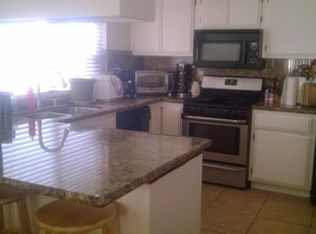 26250 Corona Dr, Helendale, CA 92342